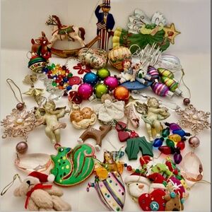 Lot of 75 Pieces of Christmas Ornaments Vintage Mini, Small, Medium Sizes